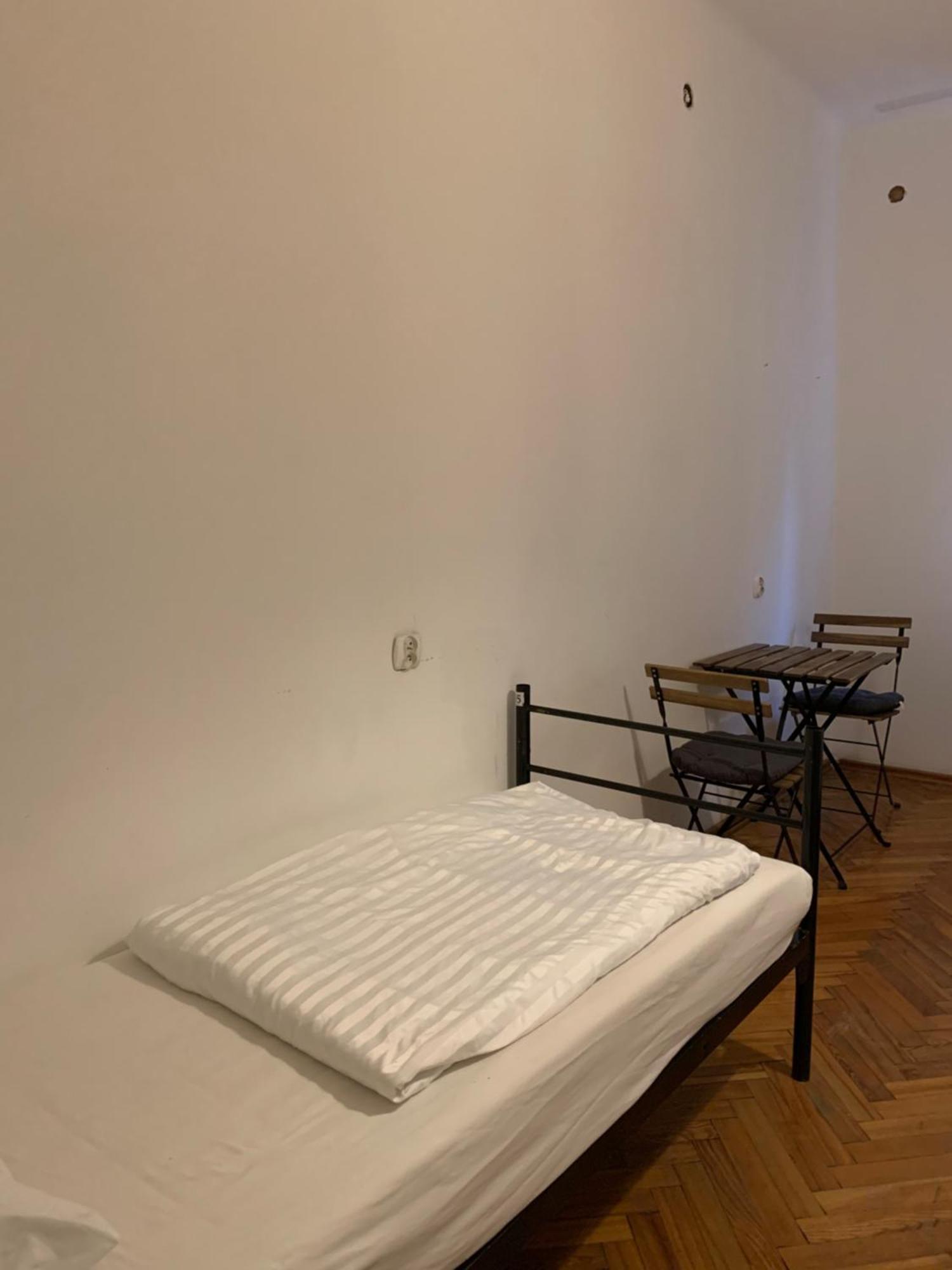 To Be Hostel Cracovie Extérieur photo
